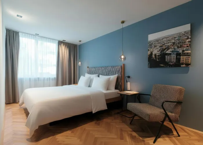 Henriette Longstay Vienna